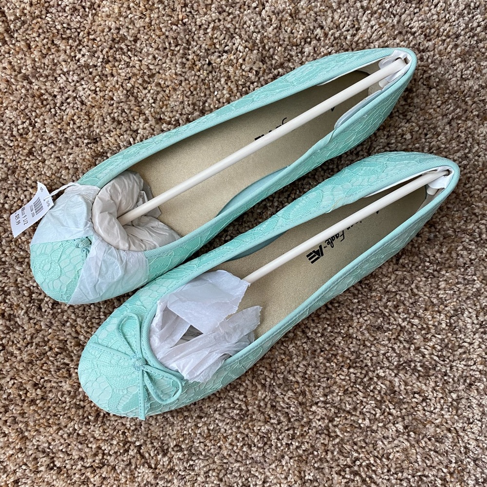 American Eagle Aqua/Mint Lace Ballet Flats